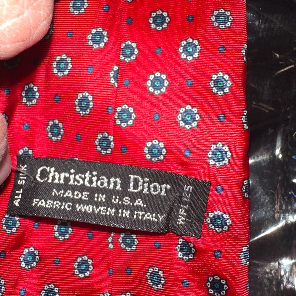Two Christian Dior Ties 100 percent silk The red one - Picture 6 of 15